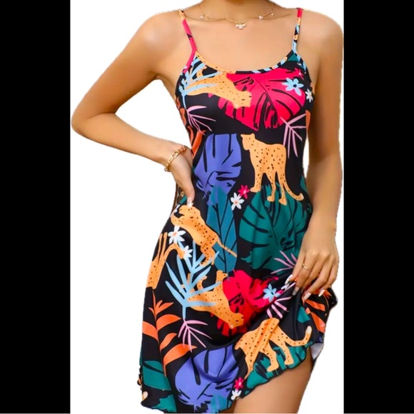 Multi-Colored, Tropical Animal, Night Slip - Picture 2 of 6